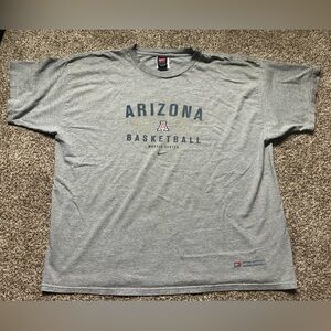 University of Arizona Y2K Vintage Nike T-Shirt